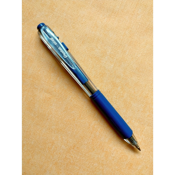 Pentel BK437 golyóstoll 0.7/0.35, háromszög fogózóna, eldobható, kék, szóló